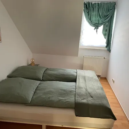 Noras * Kleinohrenbronn